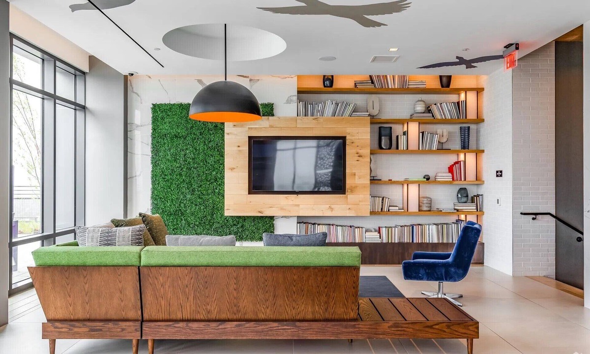 Downtown Apartment | Penthouse Retreat with Rooftop Pool – Explore Silver Spring & Washington D.C.