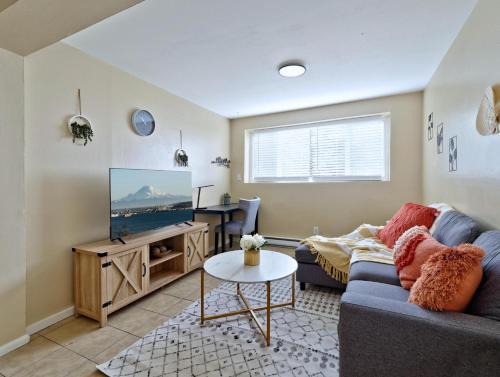 Highline Apartment | Perch - Cascade Vue 55