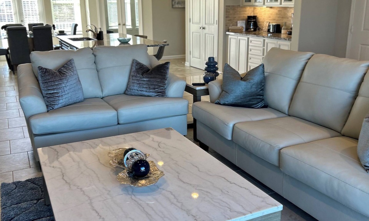 League City House | Perfect 2 Master bedrooms townhome in beautiful League City.