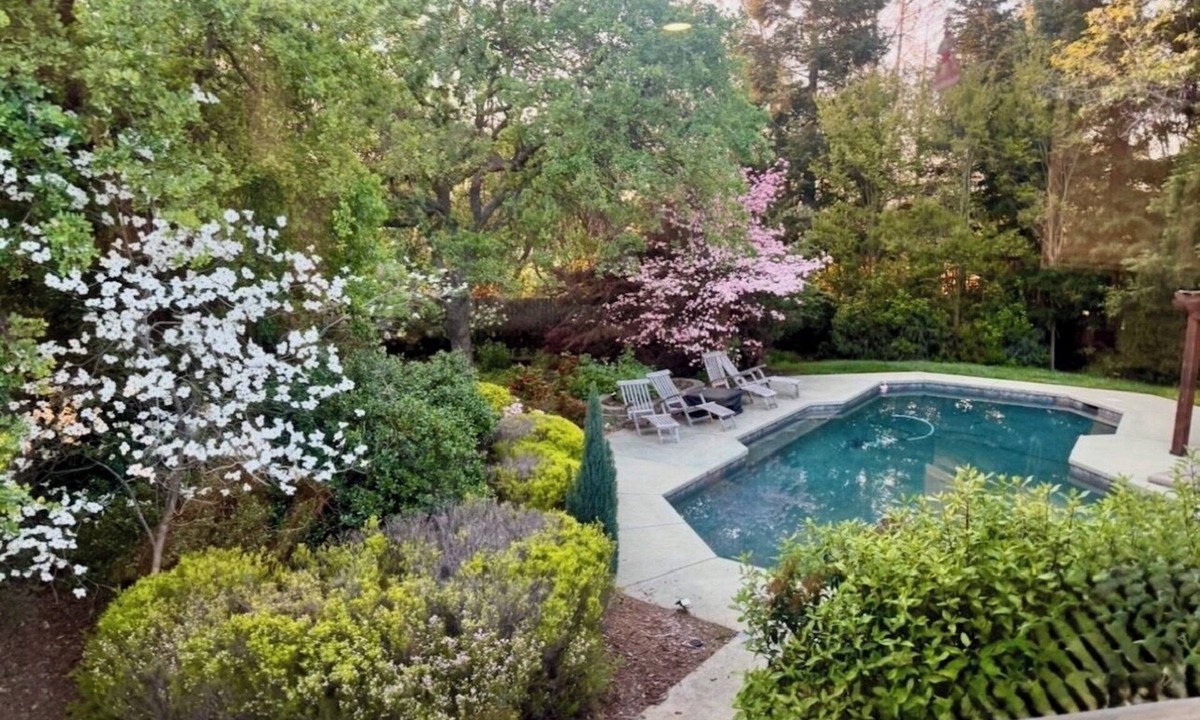 North Auburn House | Perfect 3-bed house with swimming pool, hot tub, pool table, & cold plunge.