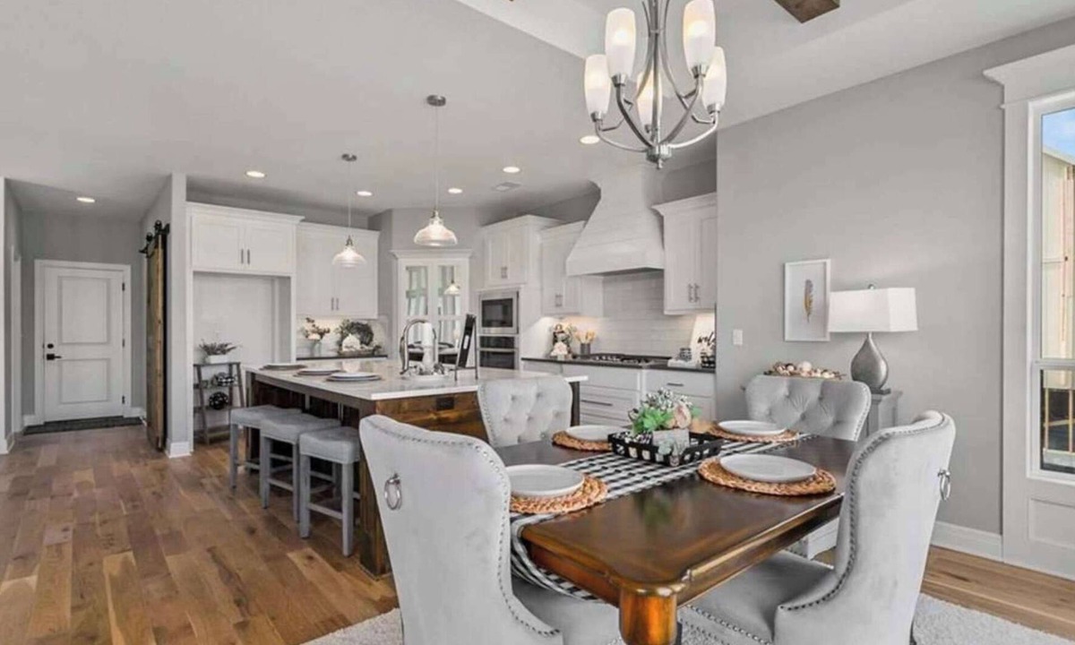Blue Springs House | Perfect Base for the World Cup, Well Furnished