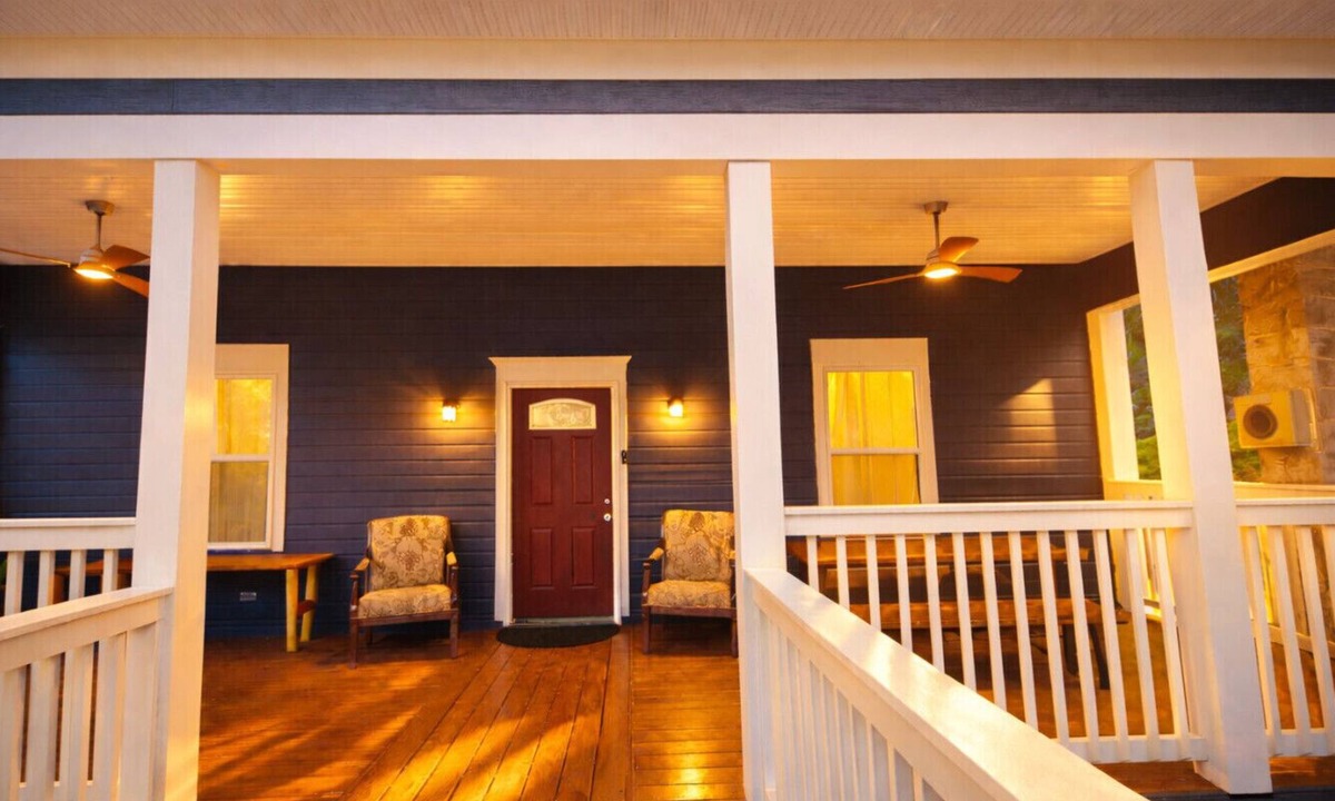 Copperhill House | Perfect Basecamp for Rafting, Floating, Ziplining and REEEELAXING!
