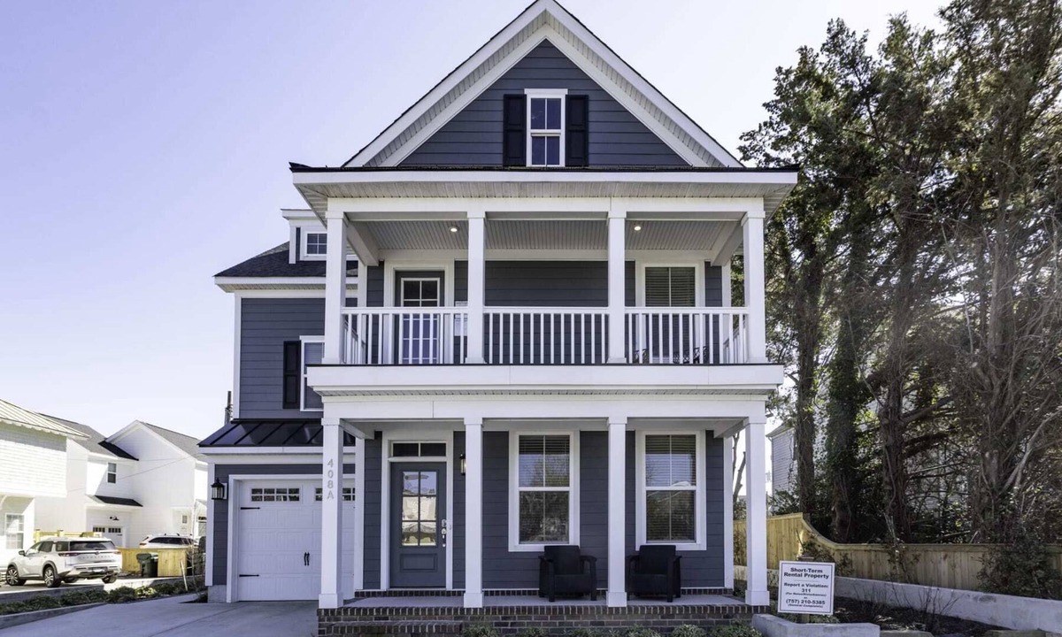 Northeast Virginia Beach House | Perfect Escape with Ocean Breeze!