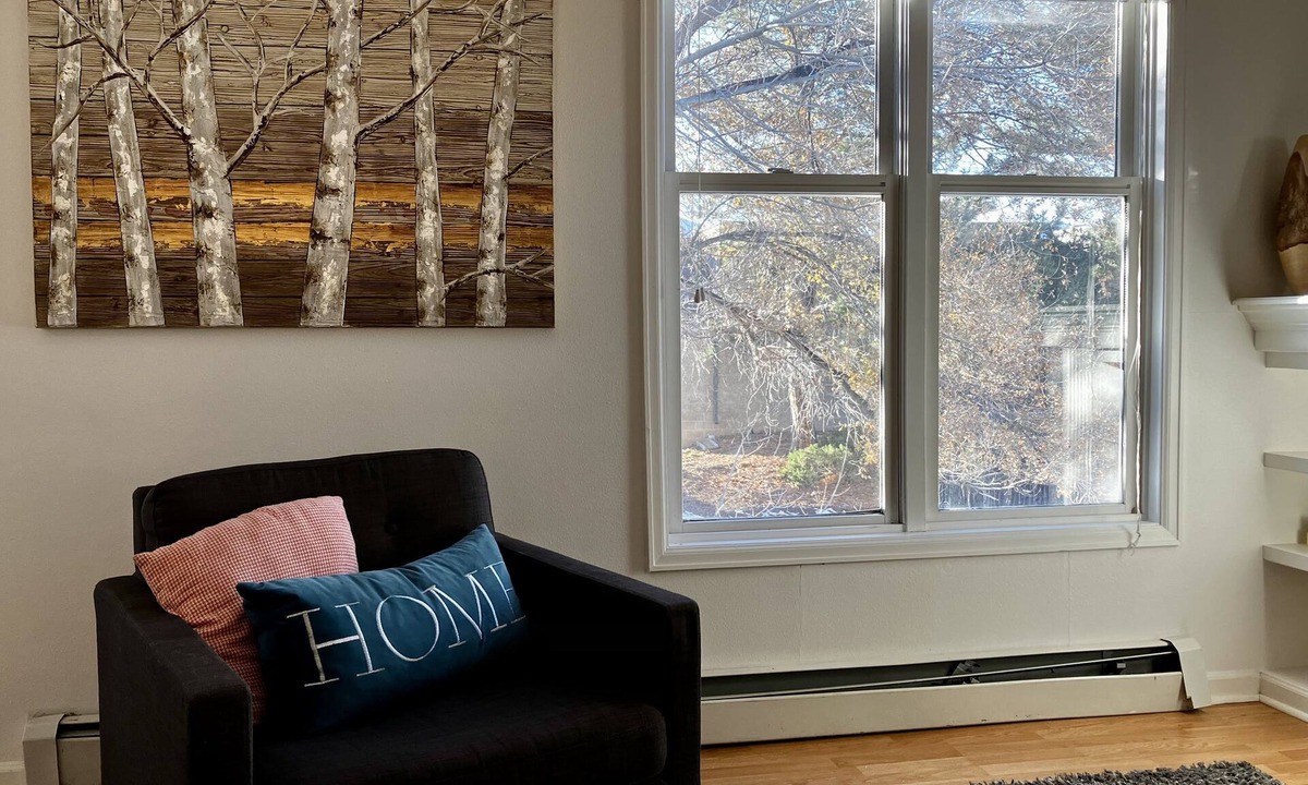 Glenwood Grove - North Iris Condo | Perfect Executive Style Home. Available now May to June 22.