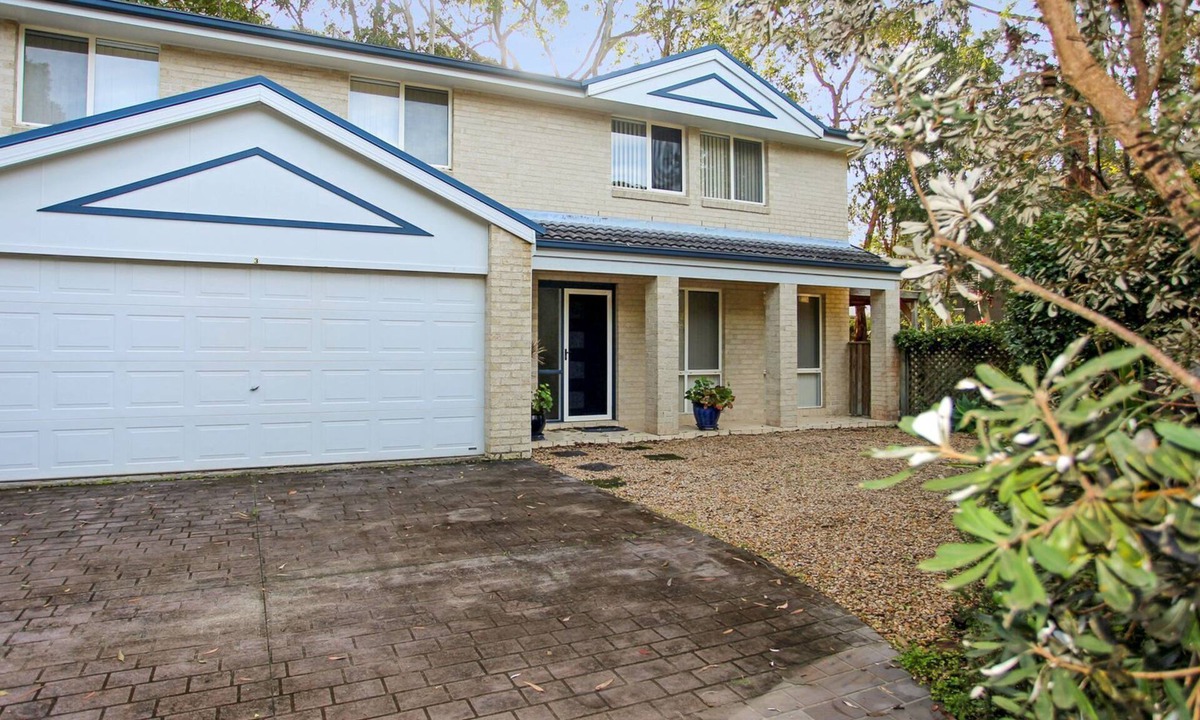 Hawks Nest House | Perfect Family Accommodation - Free WIFI