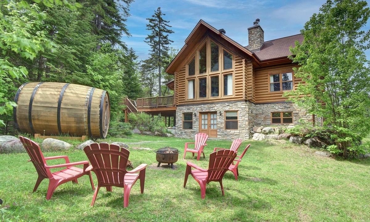 Fiddler Lake Resort Ski Chalet | Perfect family gathering place