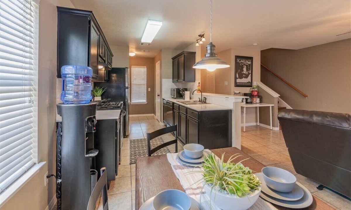 Franklin Park House | Perfect family or corporate! Downtown, UT, Domain and more