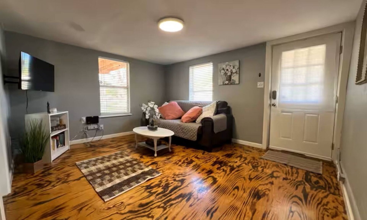 San Angelo House | Perfect for 2: Pet Friendly