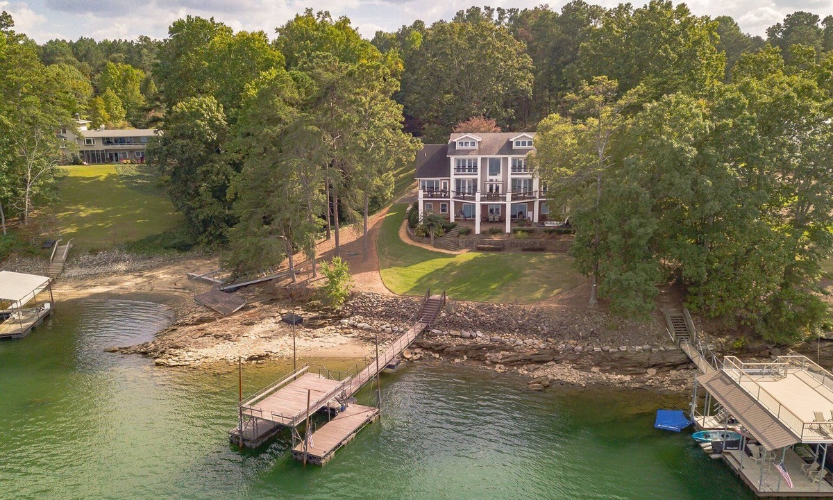 Buford House | Perfect for large groups. Sits on water's edge.