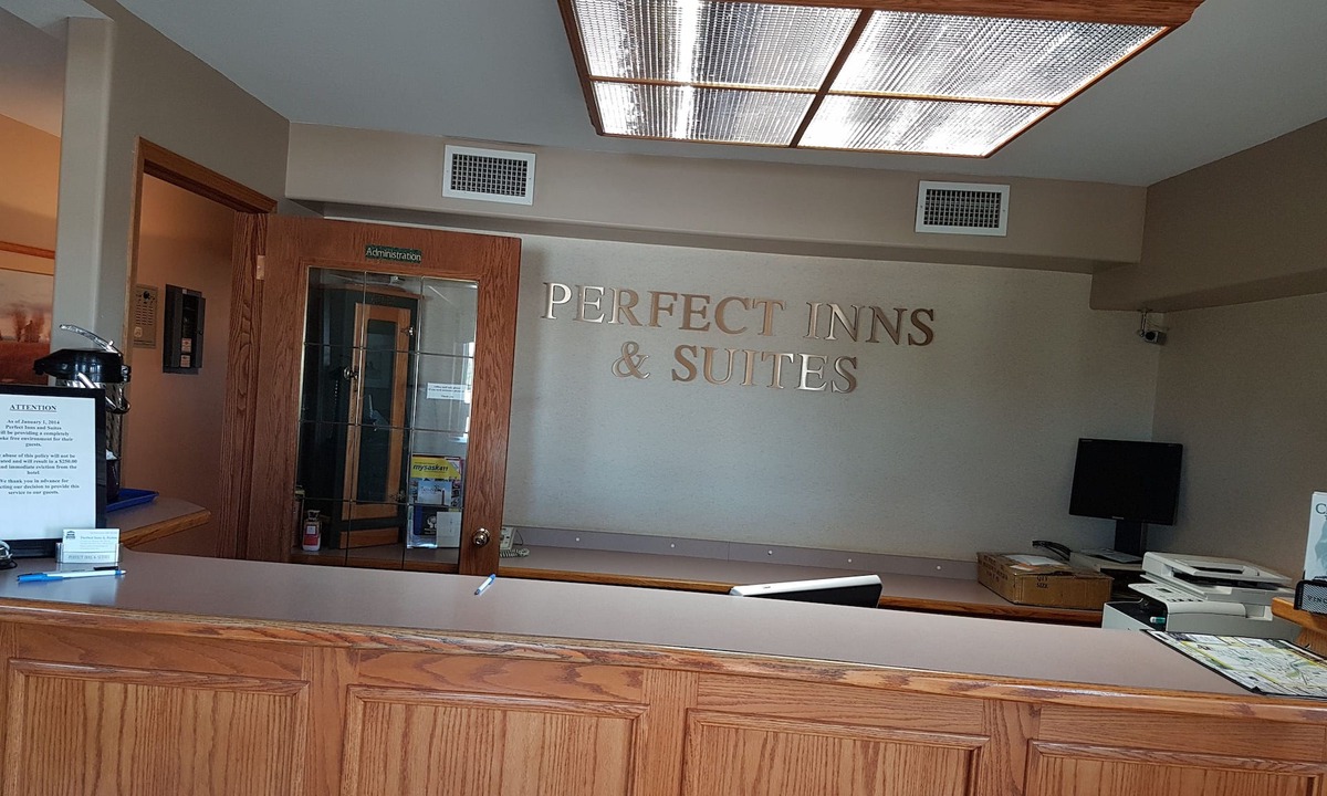 Weyburn Hotel | Perfect Inns & Suites