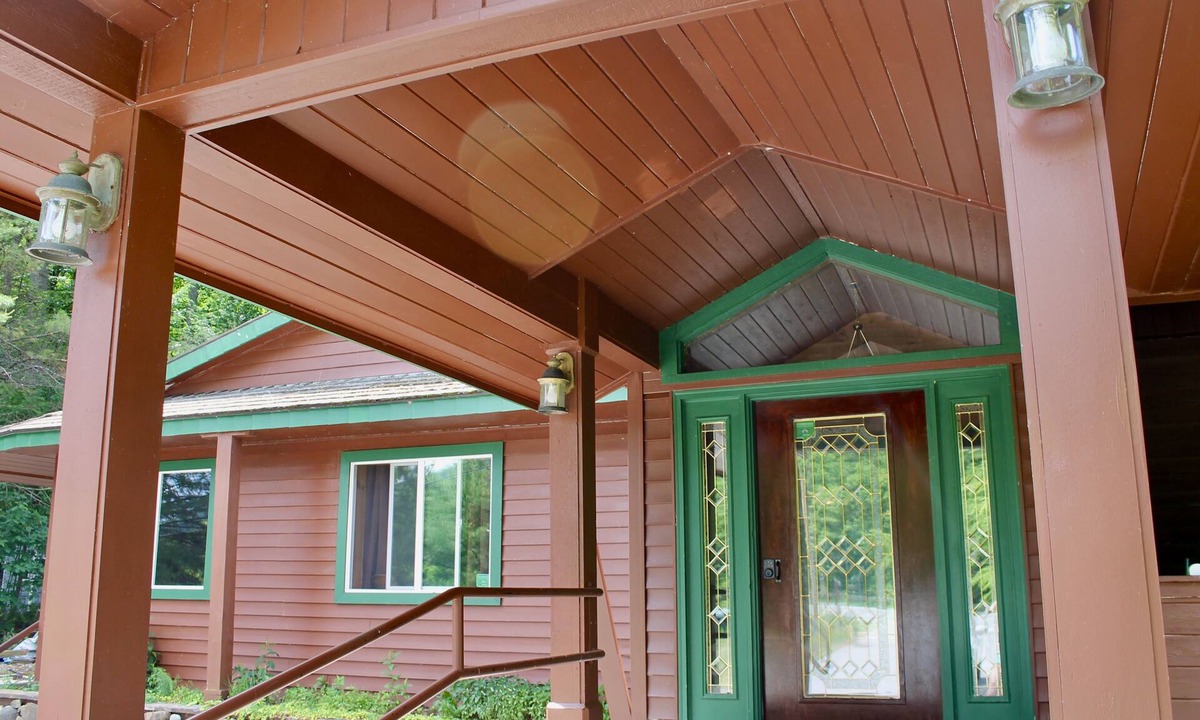 North Creek Cabin | Perfect location right on the upper Hudson River. Just 5 miles from Gore