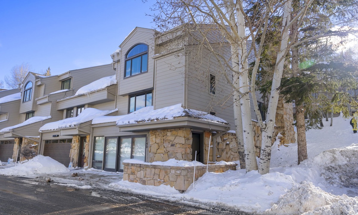 Deer Valley Condo | Perfect location, walk to Main St! RENOVATIONS complete for 2025/2026!