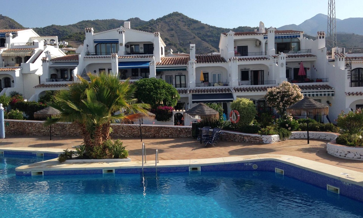 Nerja Apartment | Perfect pool location in beautiful Capistrano village in Nerja