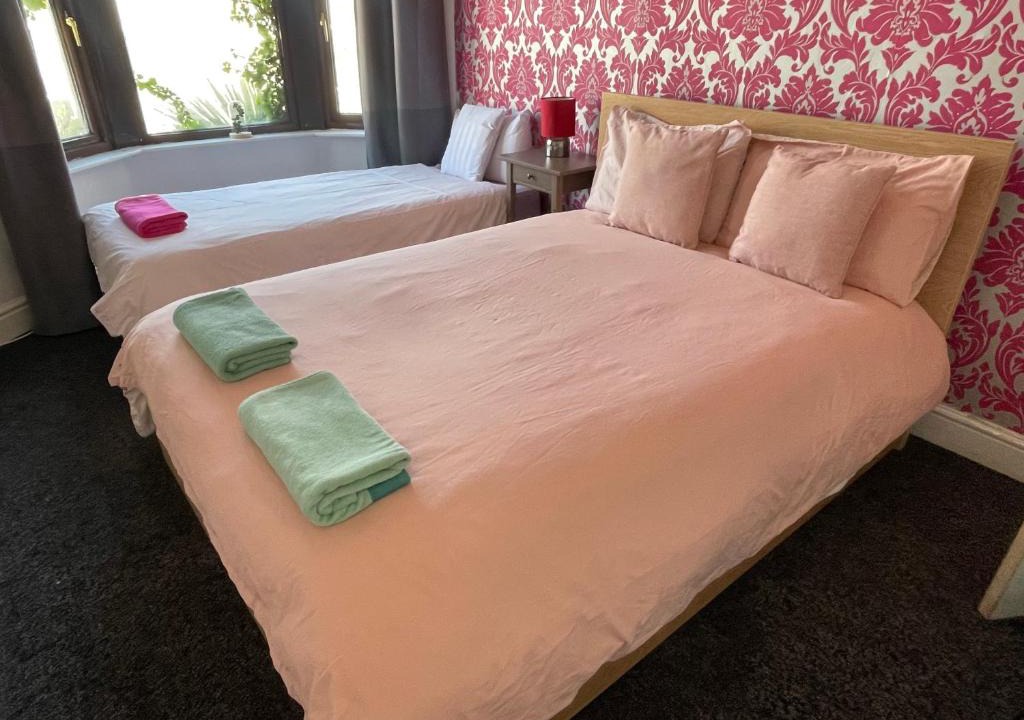 Pill House | Perfect room BS11