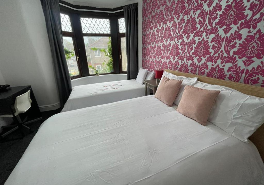 Pill House | Perfect Room BS11