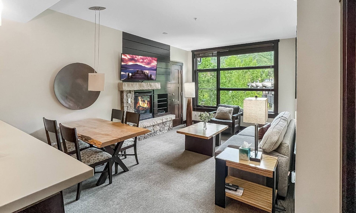 Snowmass Village Condo | Perfect Snowmass Getaway! Spacious Balcony with Views, A/C, Hot Tub, Gas FP & Parking