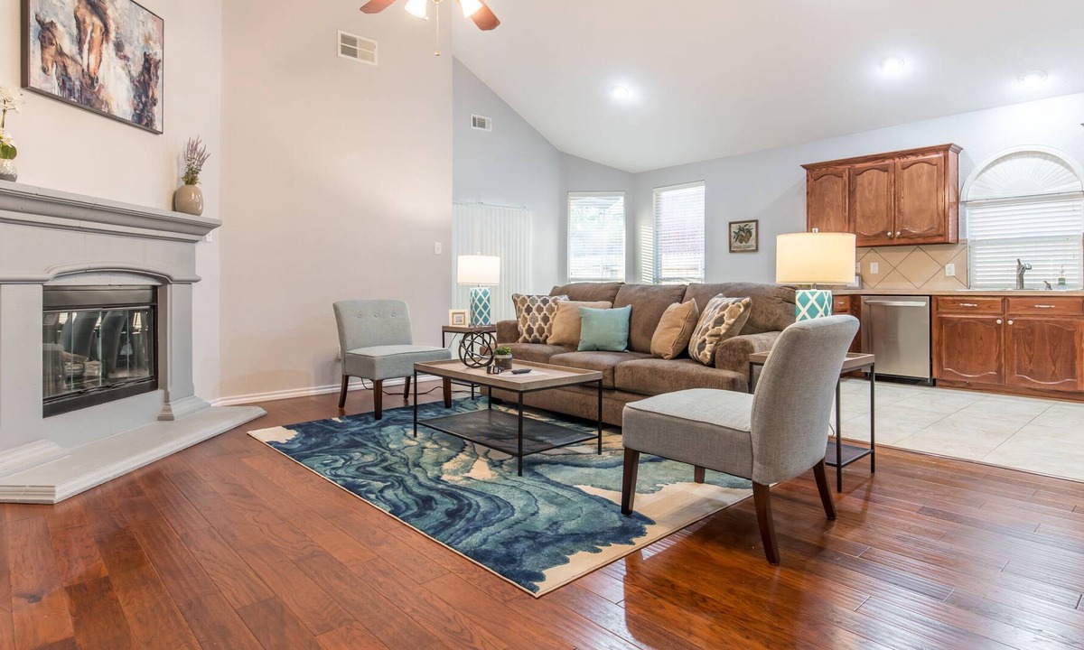 Fort Worth House | Perfect Spot for Small Groups-10 Min. to Downtown! View calendar