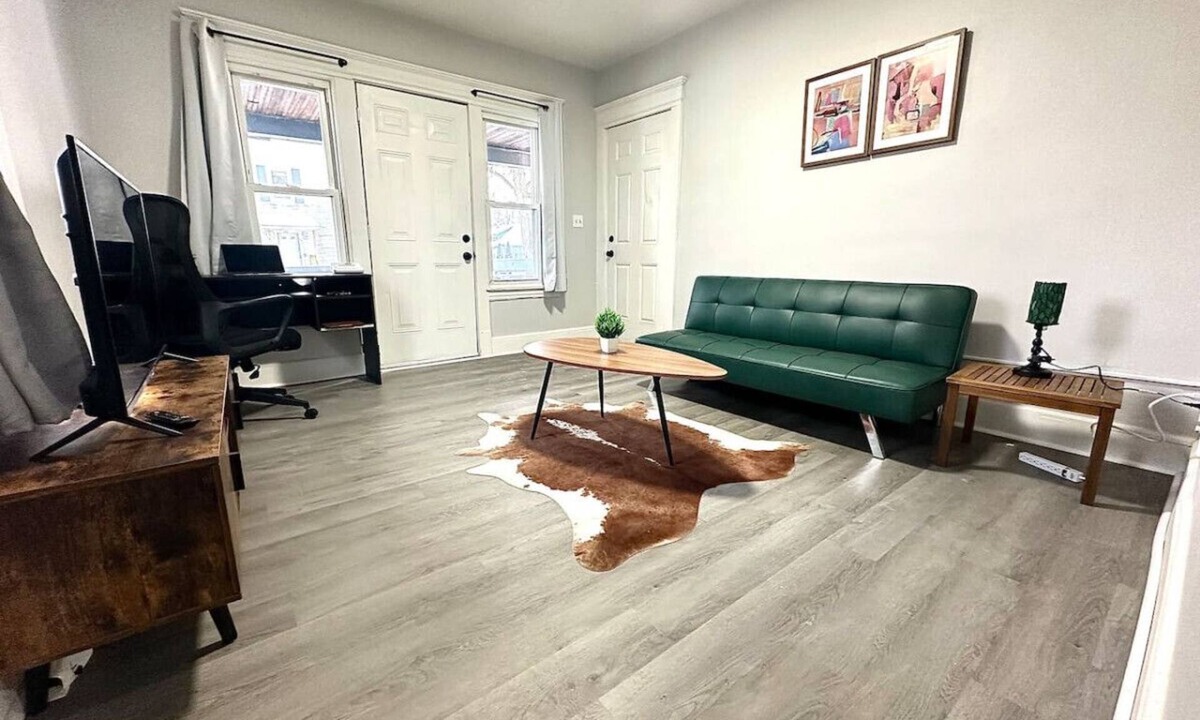 Springfield Apartment | Perfect stay for couples