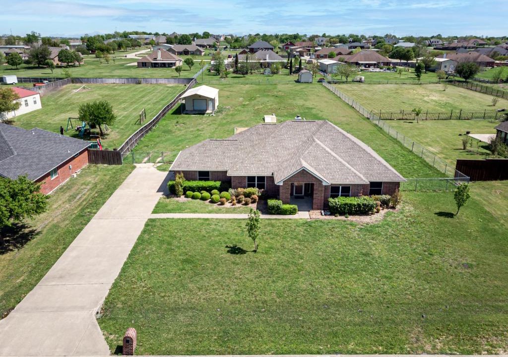 Forney House | Perfect Stay in Ranch-like House w Huge Backyard!