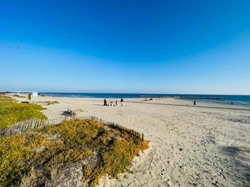 Carnon-Plage Apartment | Perle rare acces direct a la plage