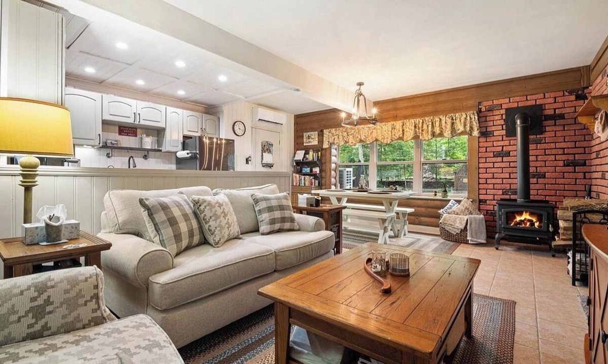 East Stroudsburg House | permanently unavailable