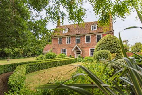 Preston House | Perry Farm by Bloom Stays