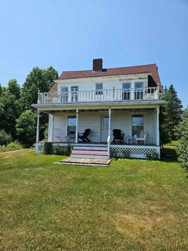 Perry House | Perry Shore Road Cottage