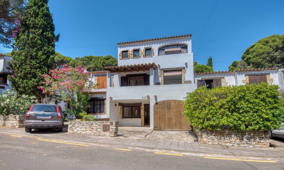 Pals Ski Chalet | PESCADORS: Recently renovated house 200 metres from Pals beach
