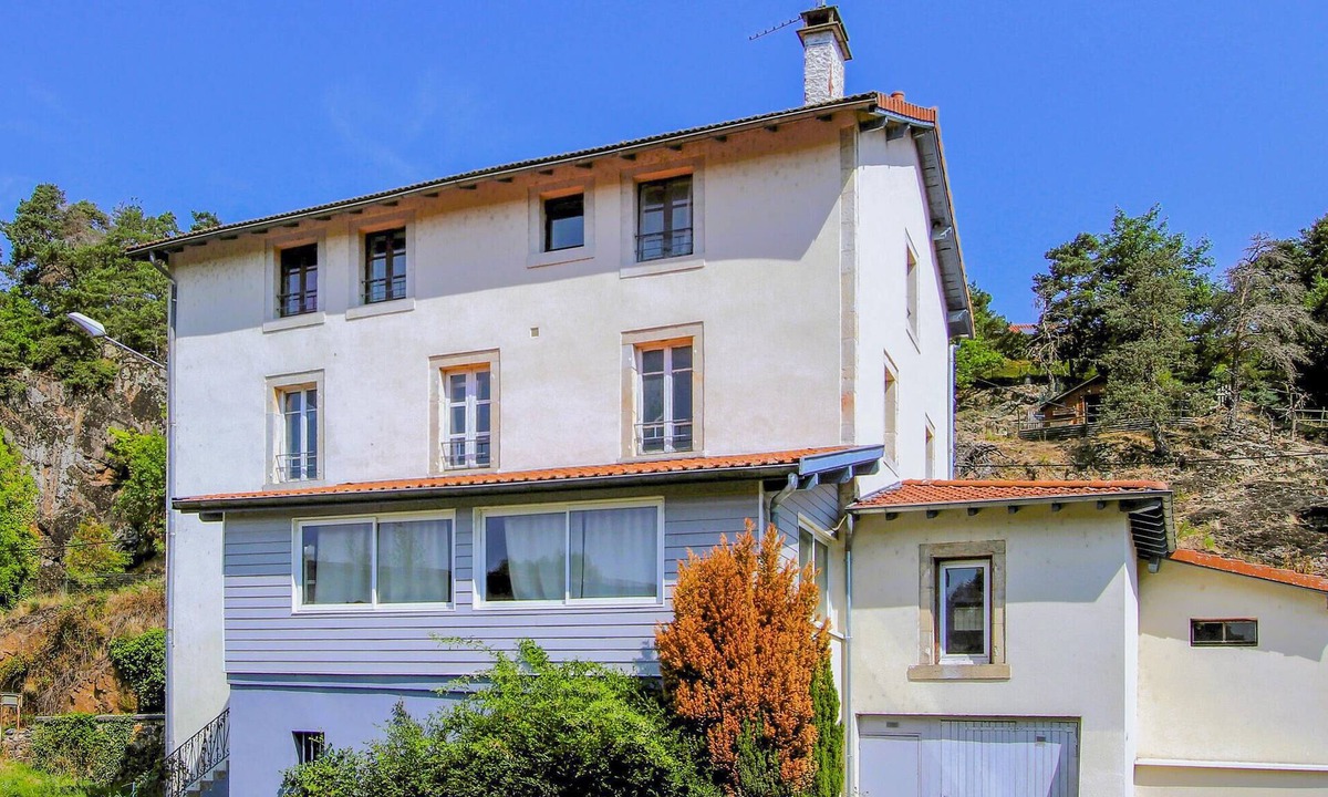 Saint-Germain-Laprade Apartment | Pet friendly apartment in Saint Germain La Prade with house a panoramic view