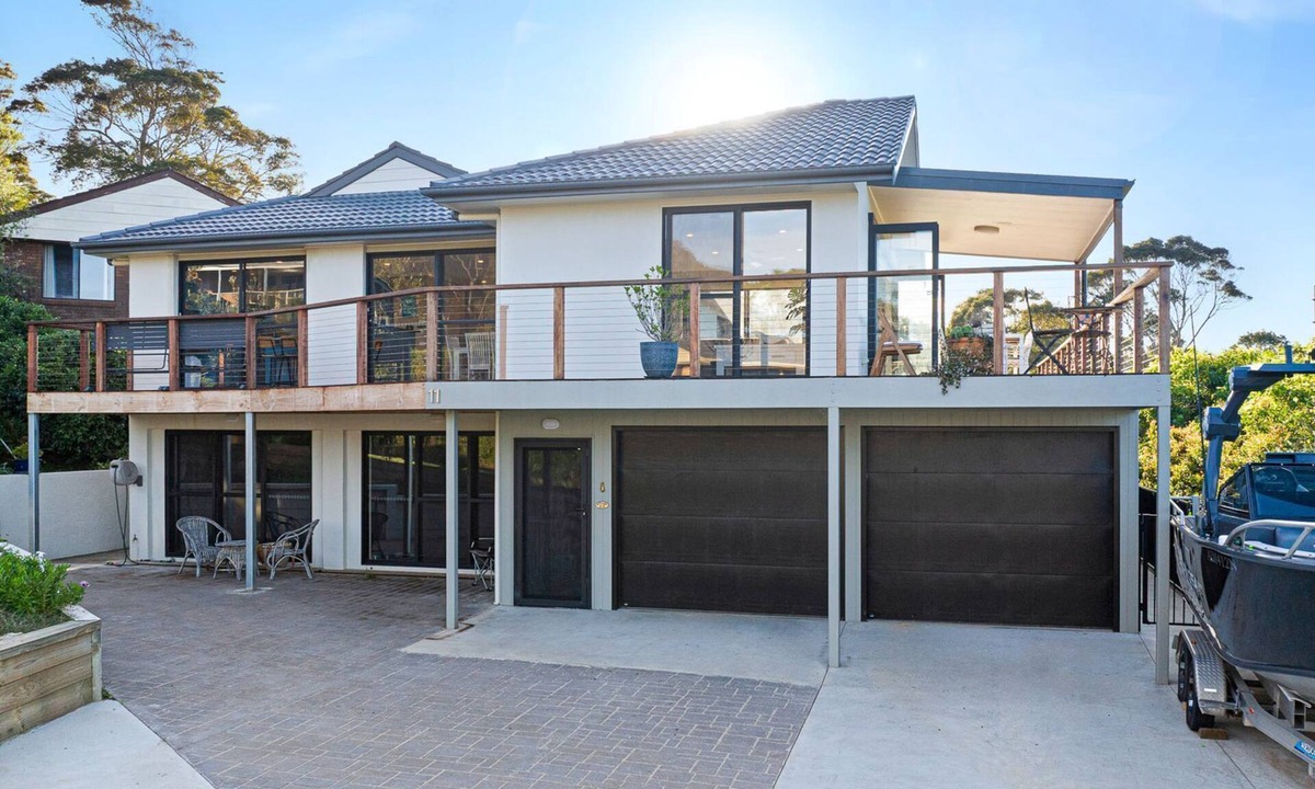 North Narooma House | Pet friendly - 11 Warbler Crescent