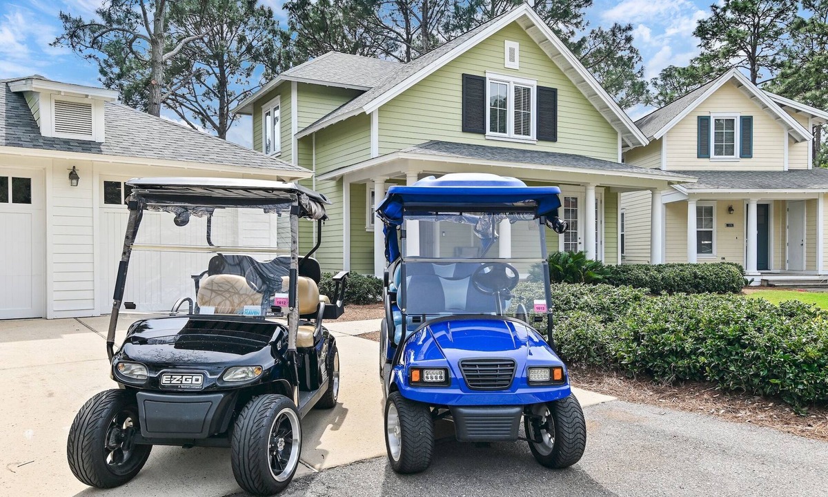 Laurel Grove House | Pet Friendly ~ 2 Golf Carts ~ Spacious Home