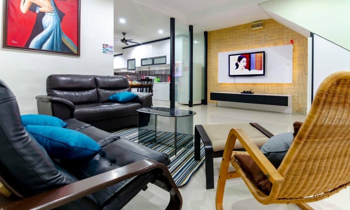 Central District Apartment | [Pet-friendly] A Spacious 3BR House, FREE Parking