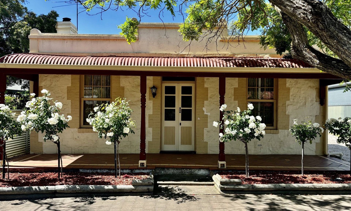 Greenock Cottage | Pet friendly accommodation in the Barossa