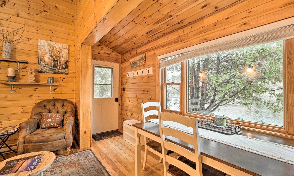 Saranac Lake Cottage | Pet-friendly Adirondack Cabin w/On-site Lake