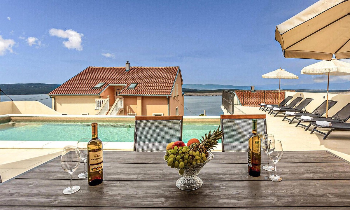 Klanfari Apartment | Pet friendly apartment in Dramalj