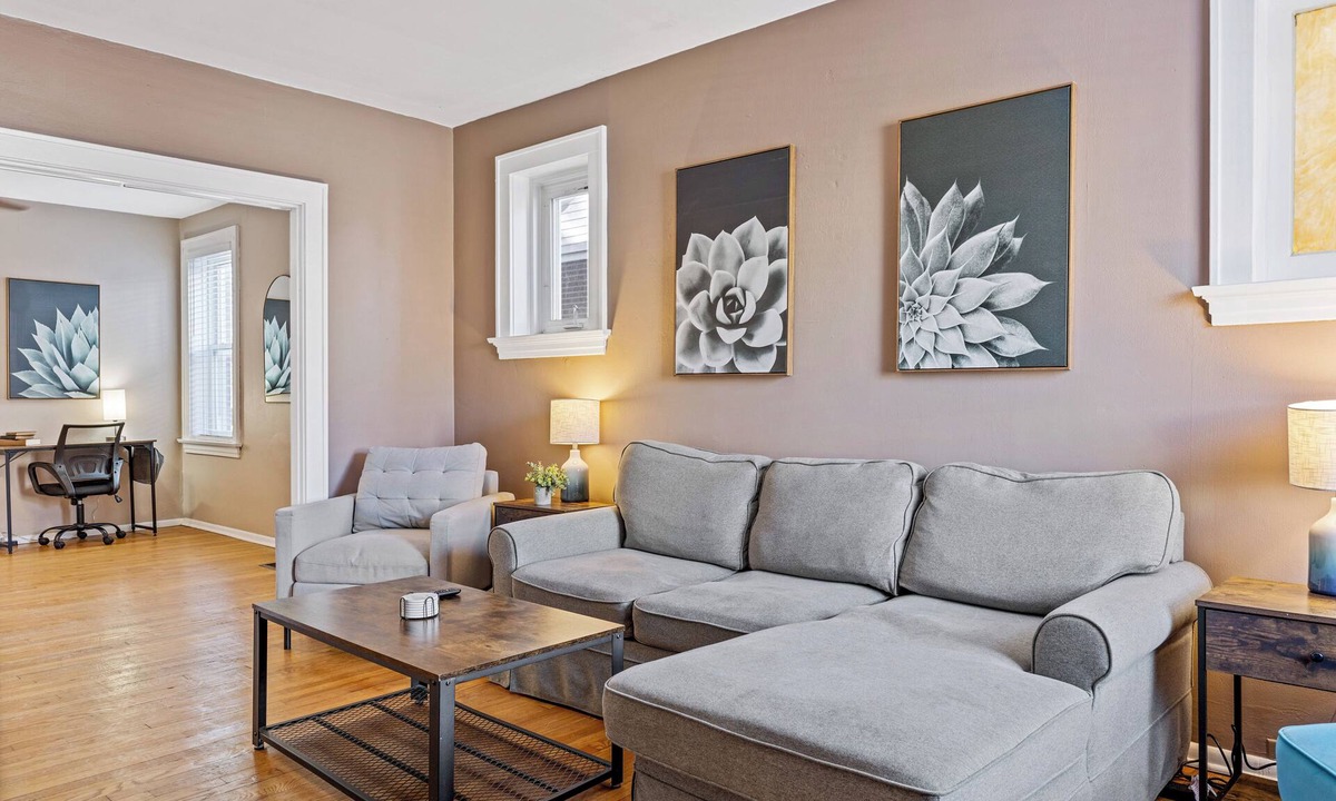 Lindenwood Park Apartment | Pet Friendly Apt with Workspace
