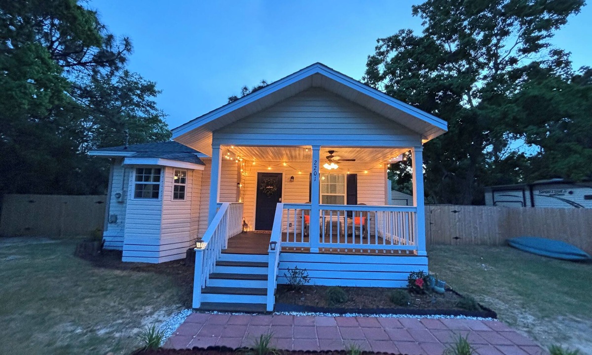 Navarre House | Pet-Friendly Beach Retreat w Fenced Yard & Fire Pit