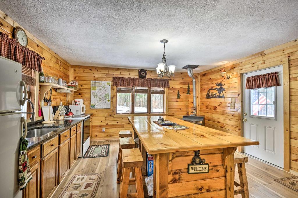 Brantingham House | Pet-Friendly Brantingham Cabin by ATV Trails