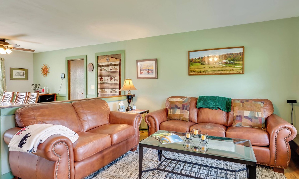 Canaan House | Pet-Friendly Canaan Home: Deck, Grill & Yard!