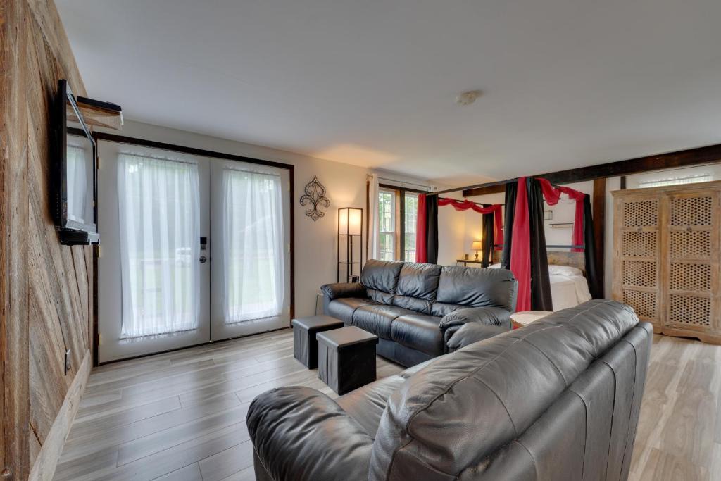 Black Creek Apartment | Pet-Friendly Caneadea Retreat with Deck!