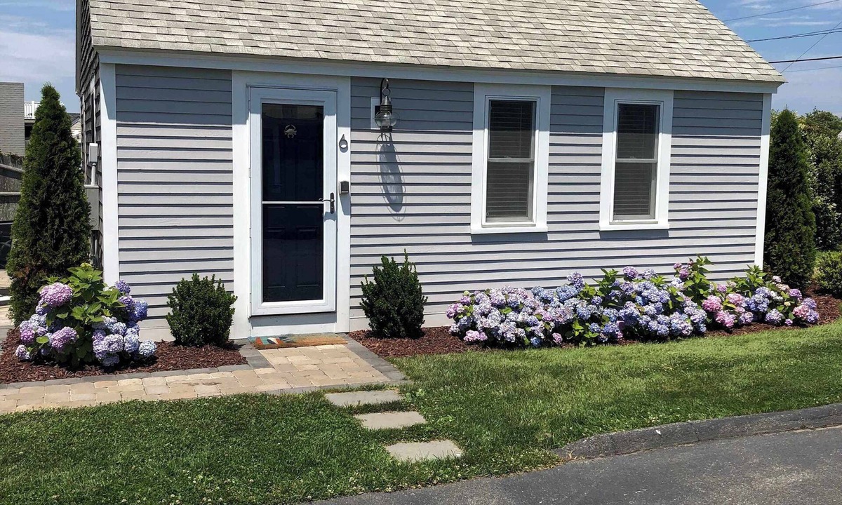 North Truro House | Pet Friendly Cape Cottage