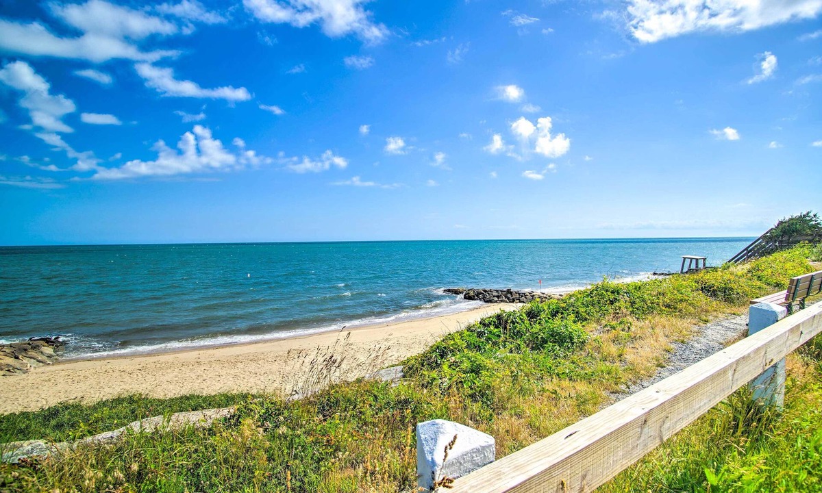 Dennis Port Cottage | Pet-friendly Cape Cod Getaway < 1 Mi to Beach