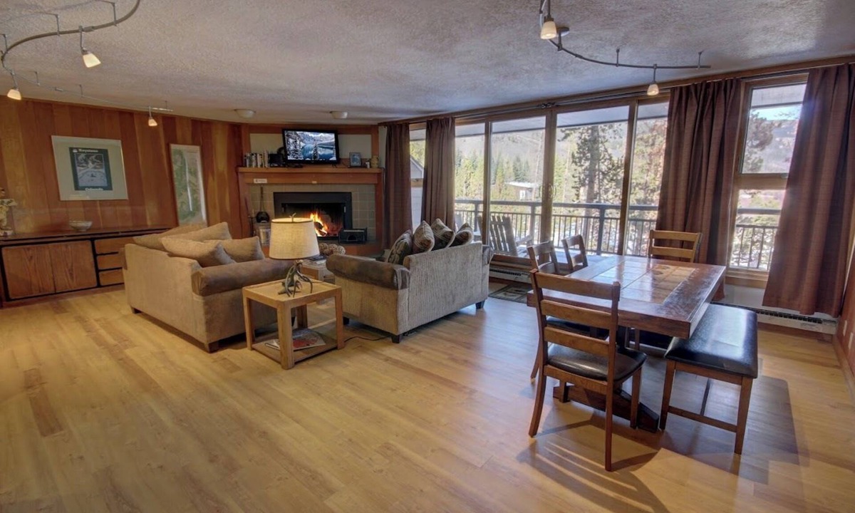 Keystone Condo | Pet Friendly Condo w/Balcony & Views, Pool/Hot Tub