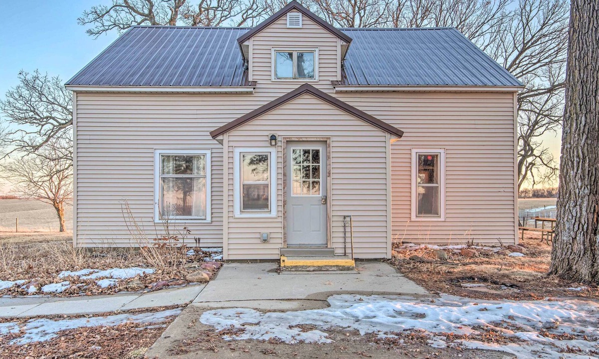Coon Rapids House | Pet-Friendly Coon Rapids Vacation Rental!