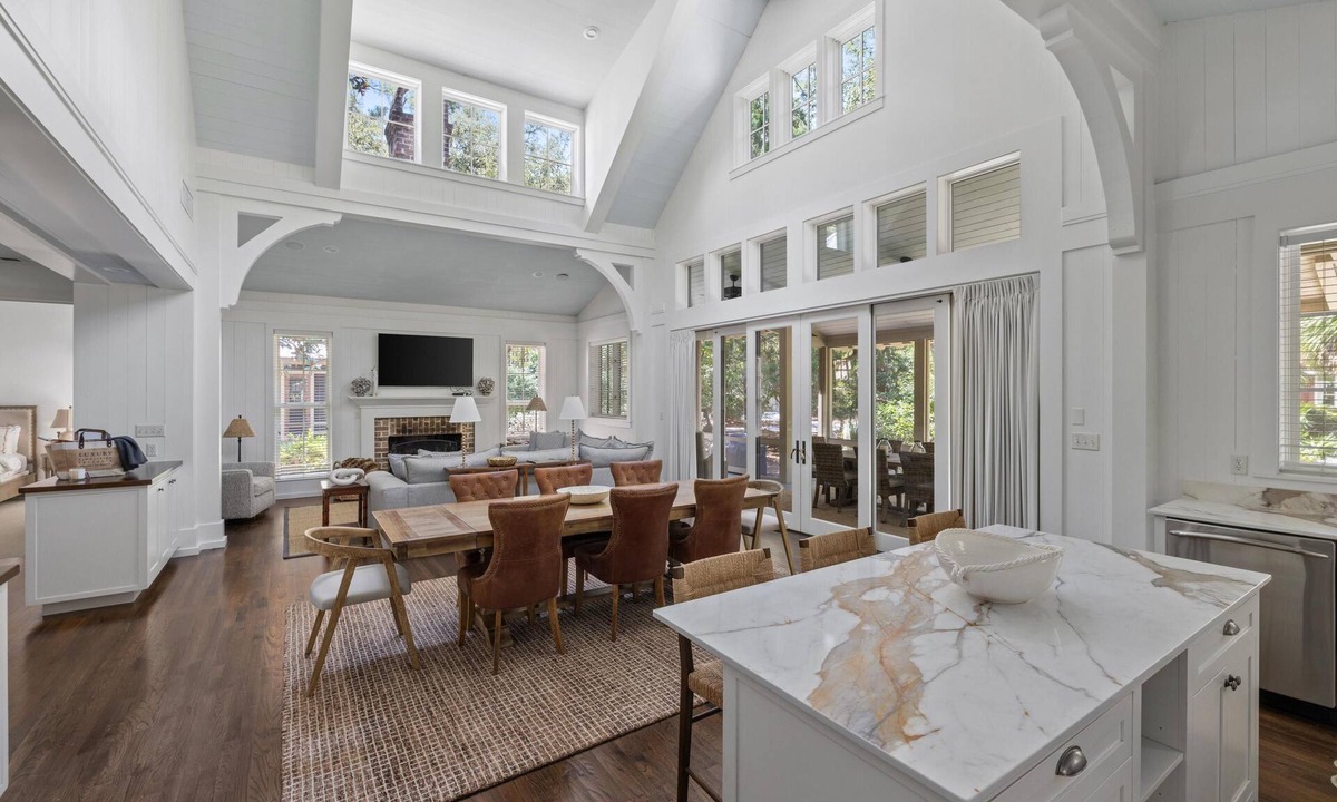 Palmetto Bluff House | Pet-Friendly + Dual Main level Primary Suites