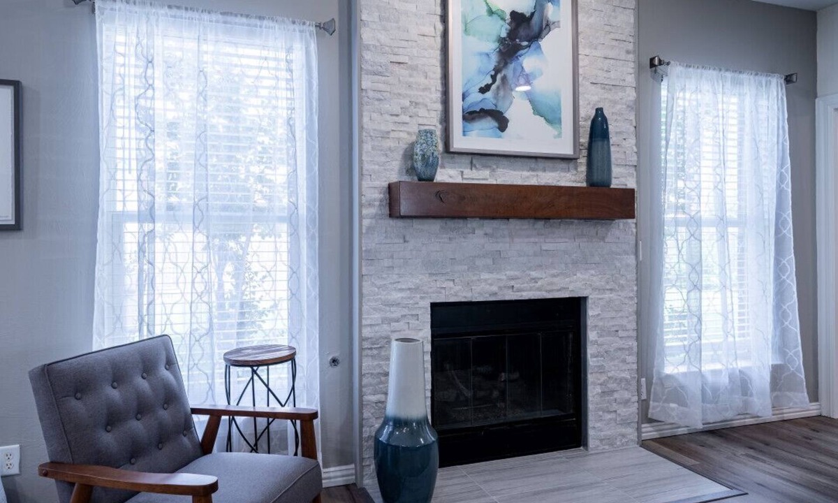 Edmond House | Pet Friendly Edmond Home with Fenced Yard and 3 King Beds