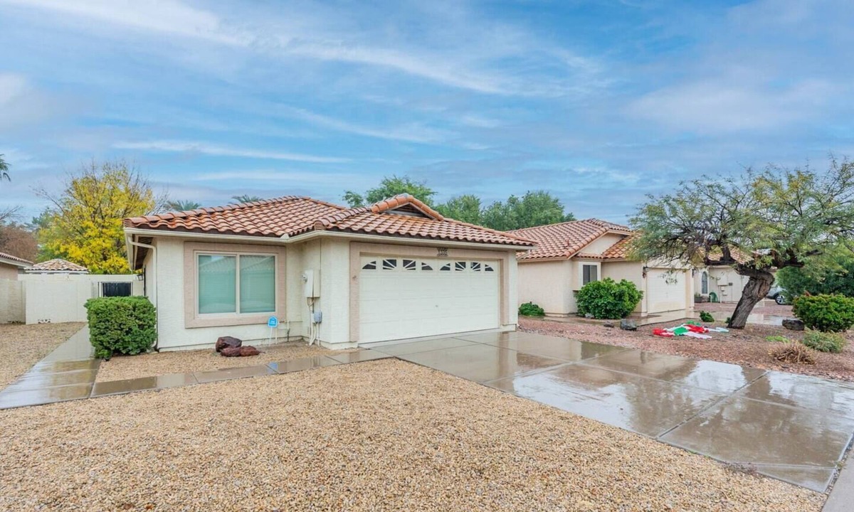 Mesa House | Pet Friendly, Firepit, BBQ~Perfect Getaways 2Units