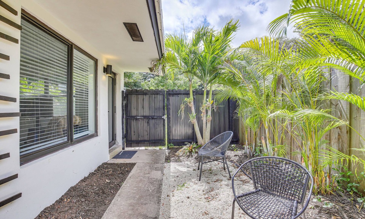 Oakland Park Apartment | Pet-Friendly Florida Abode w/ Patio, Near Beaches!