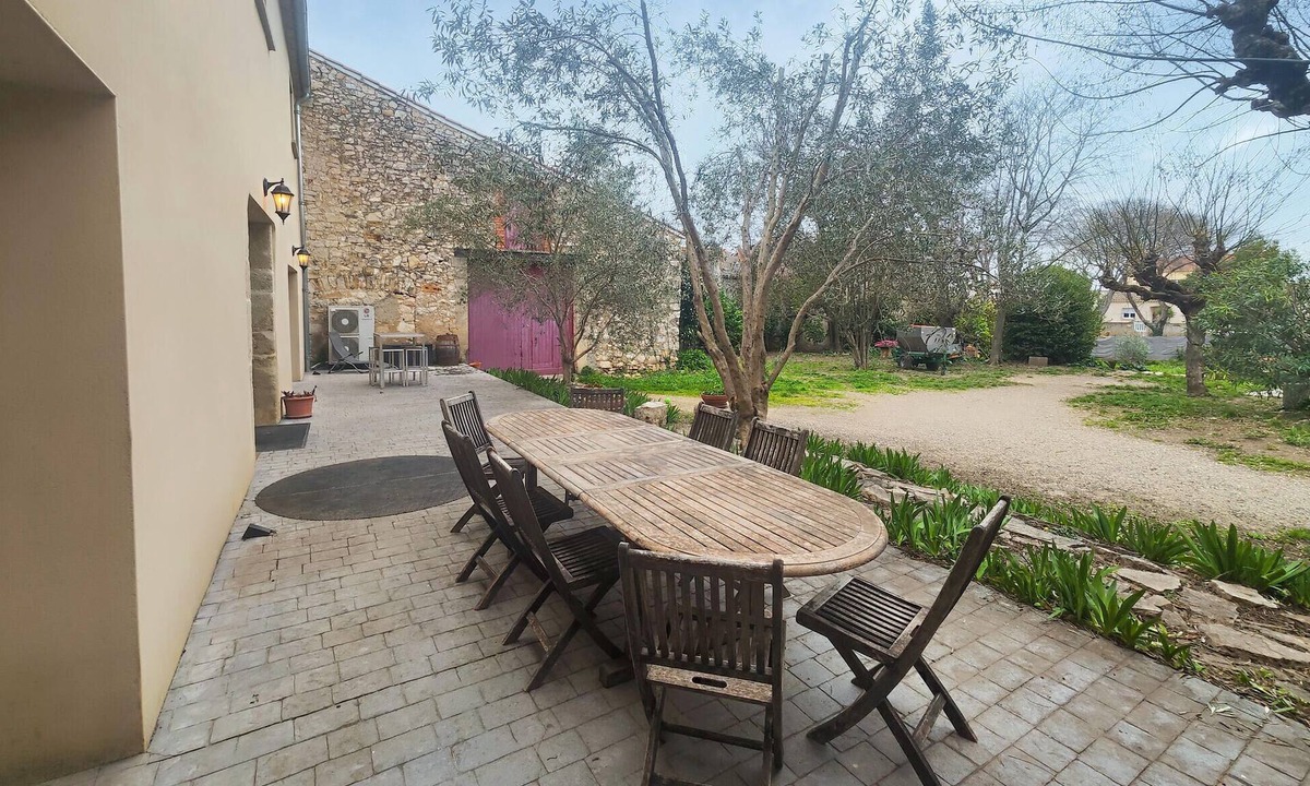 Causses-et-Veyran House | Pet friendly home in Causses et Veyran with WiFi