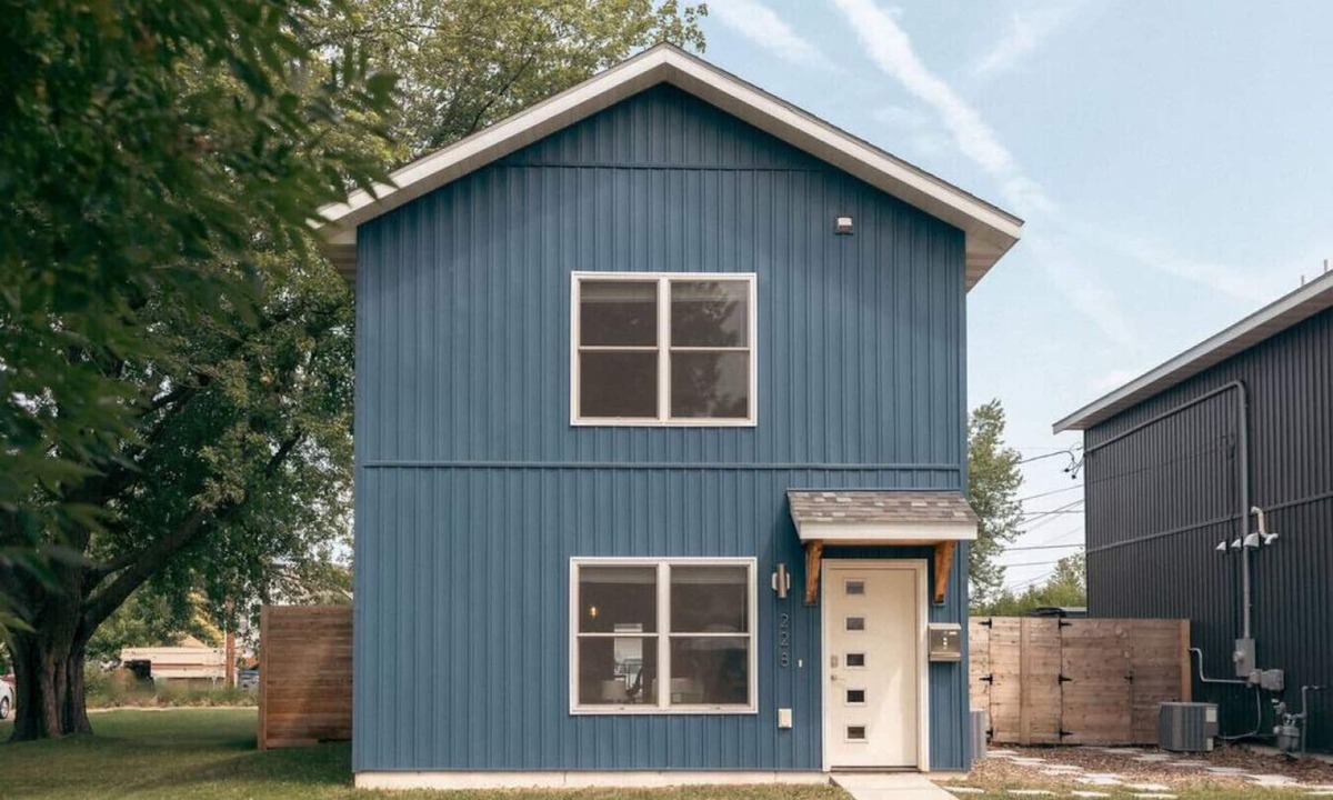 Duluth House | Pet Friendly, Fully Fenced Yard ☀️🌊🌾👙🐾
